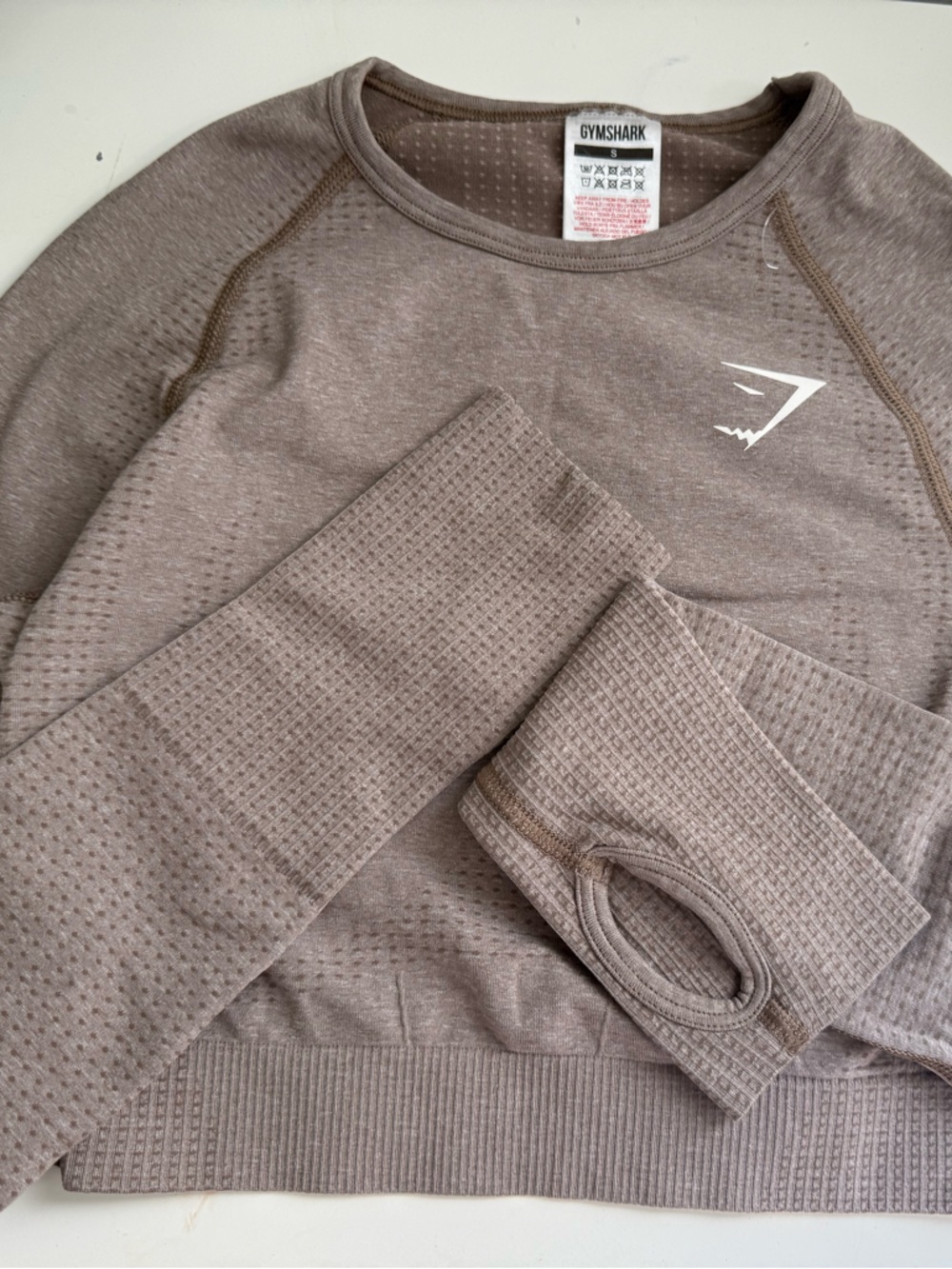 Gymshark Seamless Long Sleeve Crop Top in Taupe Brown - Picture 2 of 8
